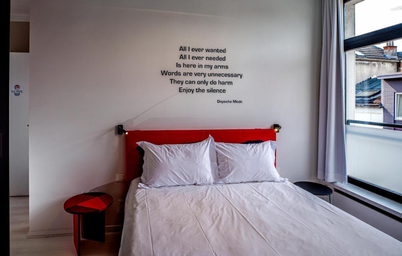 Rock Lobster City Lodge Антверпен Екстериор снимка